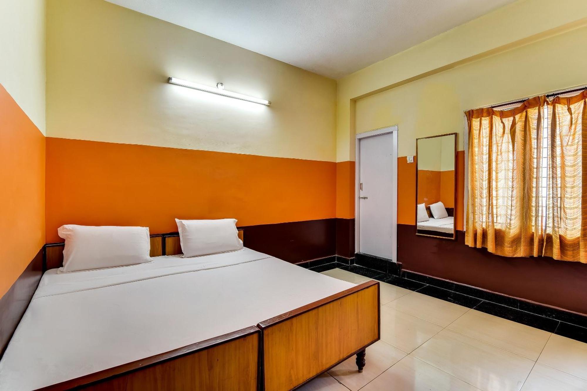 Hotel O Srinivasa Residency Lodge Tirupati Exterior photo