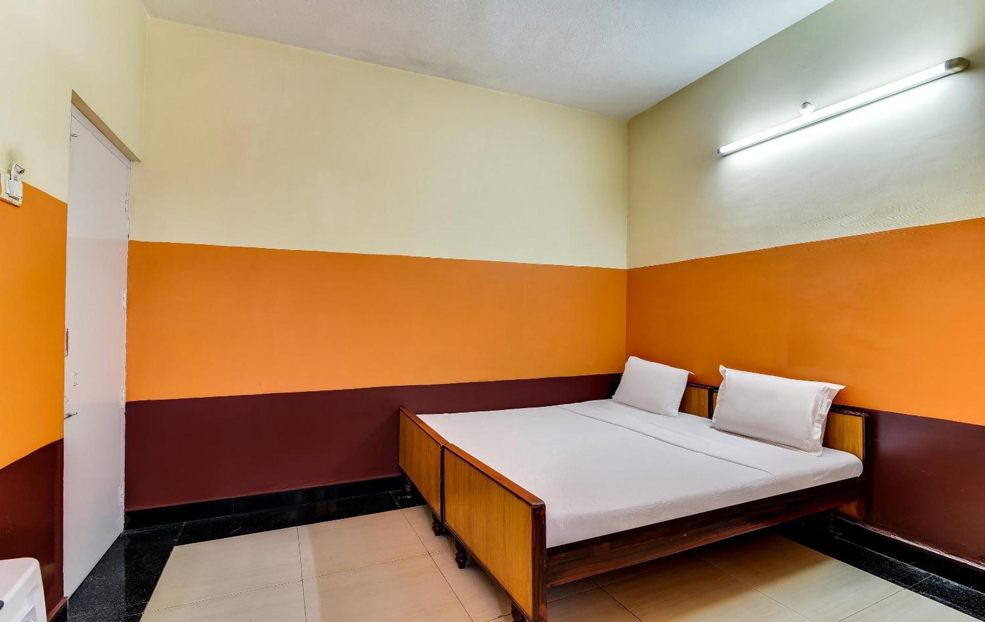 Hotel O Srinivasa Residency Lodge Tirupati Exterior photo